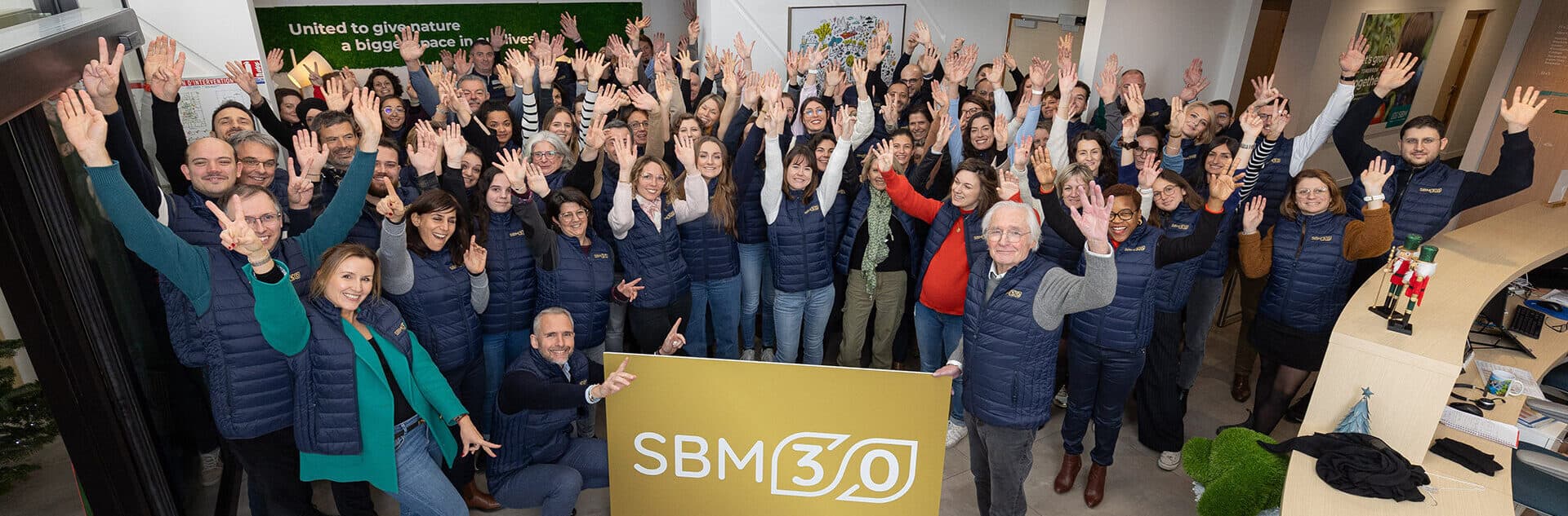 Tím skupiny SBM pri oslave 30. výročia firmy